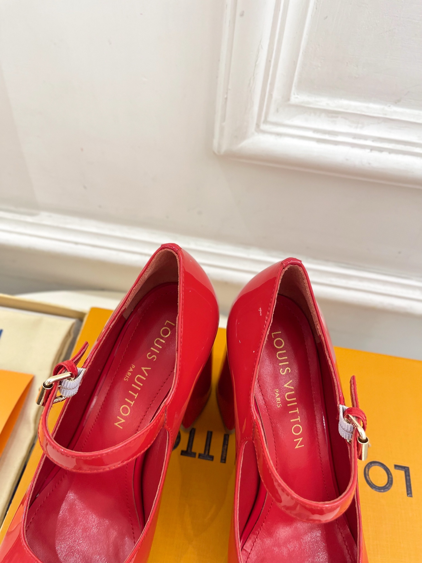 Women's high heels